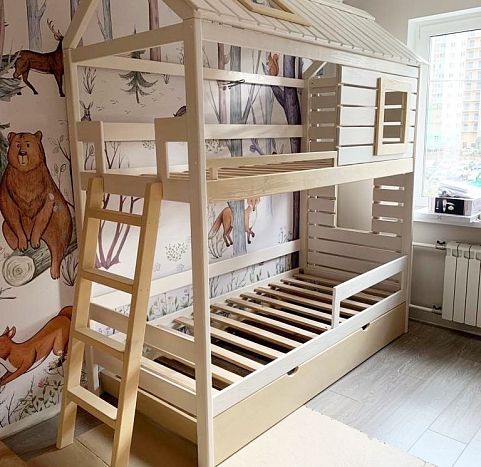 Односпальная кровать в детскую комнату